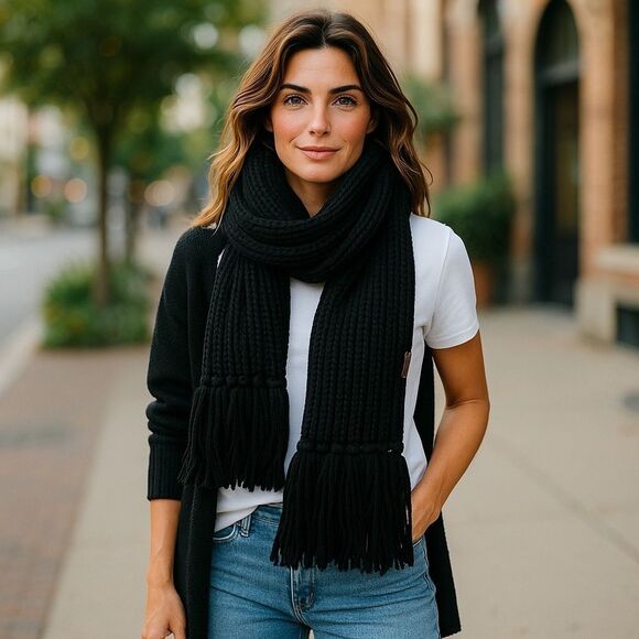 Gucci Black Extra Long Knit Scarf - Picture 3 of 5